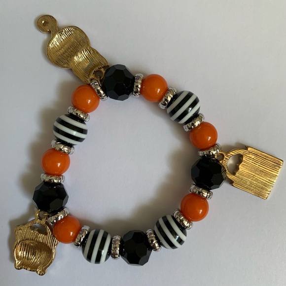 Halloween Beaded Stretchy Charm Bracelet - Picture 6 of 9
